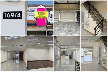 ขายด่วน อาคารพาณิชย์ สภาพสวยงาม ตกแต่งเรียบร้อย ทําเลทอง พร้อมใช้งาน 4 ชั้นครึ่ง 4 ห้องนอน 3 ห้องน้ำ ...